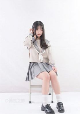 乳房大的邻家三姐妹_4K在线播放